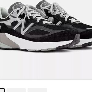New Balance Black and Gray Sneakers with Breathable Mesh